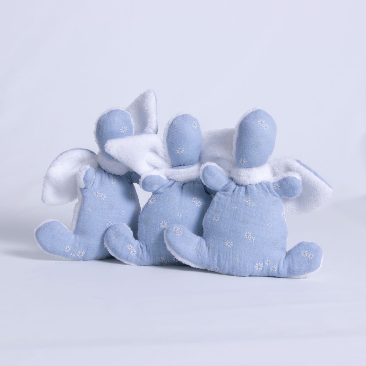 Tres angelñets